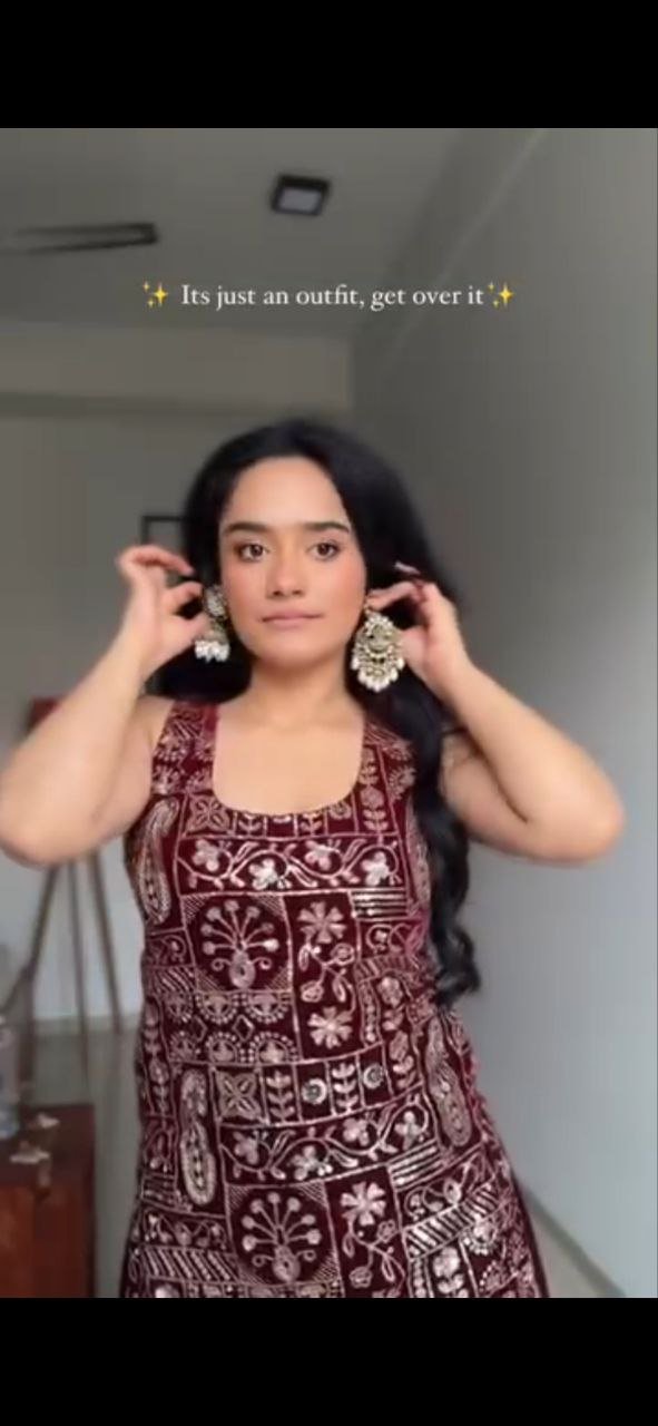 *SAAVI MARRON ✨️♥️*