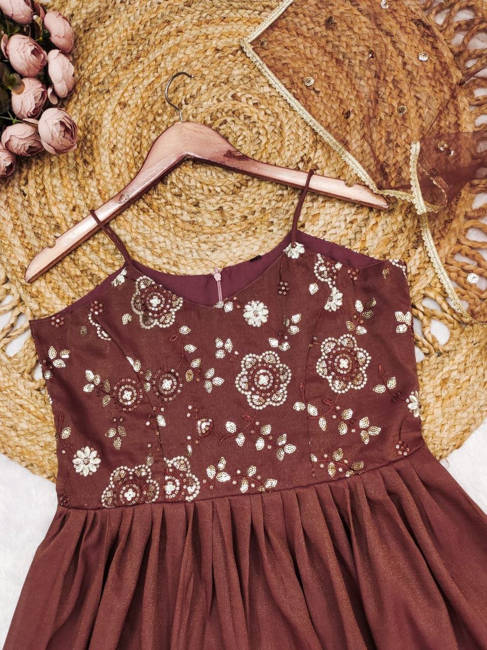 Golden Brown Gown 🤎