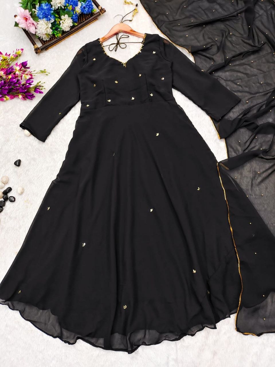 *BLACK HANDWORK ANARKALI 🖤💛✨*