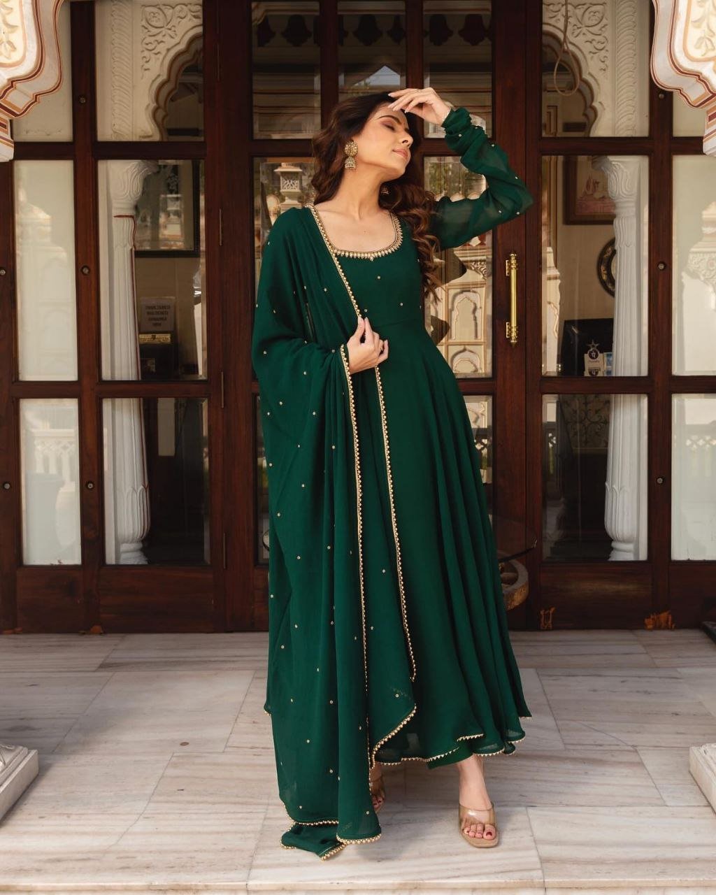 GREEN HANDWORK ANARKALI 💚🌸✨*