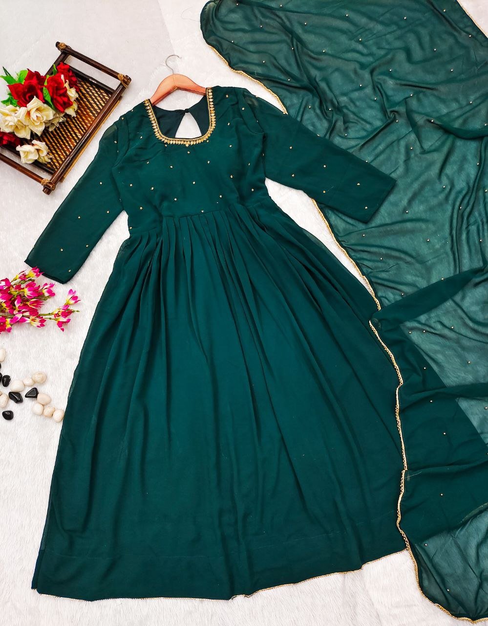 GREEN HANDWORK ANARKALI 💚🌸✨*